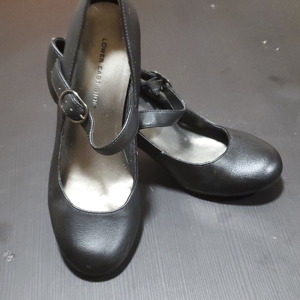 Black dancing heels